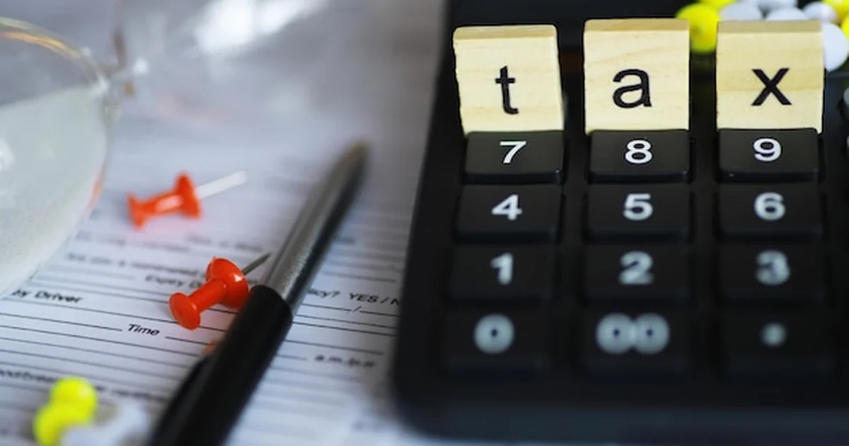 Gráficos comparando Simples Nacional, Lucro Presumido e Lucro Real